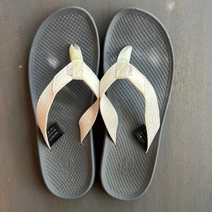 Chaco lowdown flip size 8 color natural